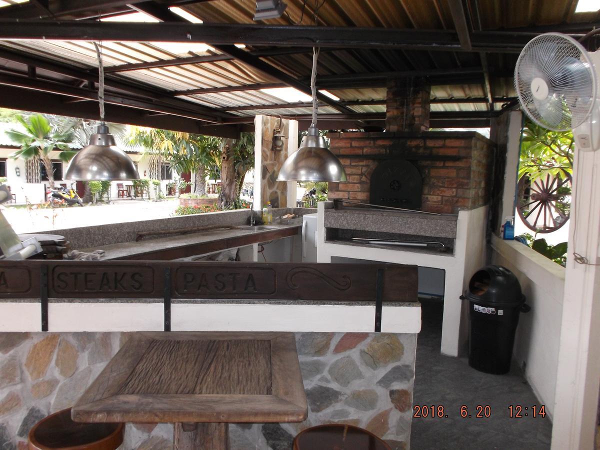 Ryans Resort Prasat Экстерьер фото